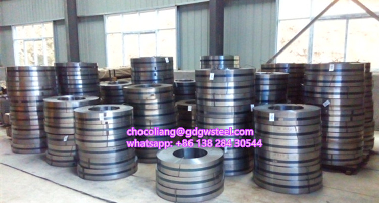 SAE 1075 hardened and tempered spring steel strip